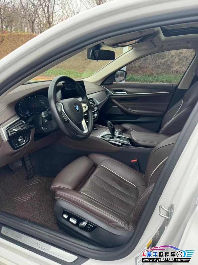 21年宝马5系轿车抵押车出售