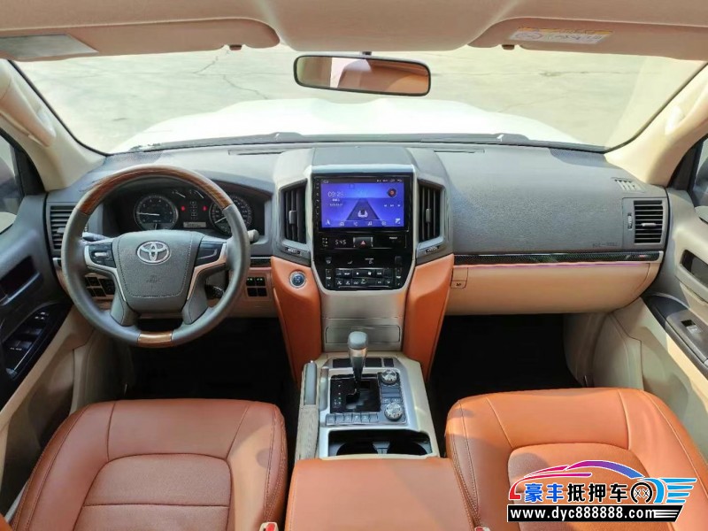 19年丰田兰德酷路泽（陆巡）轿车抵押车出售