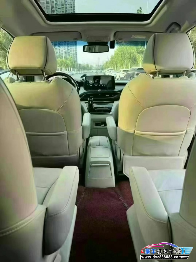 20年别克GL8轿车抵押车出售