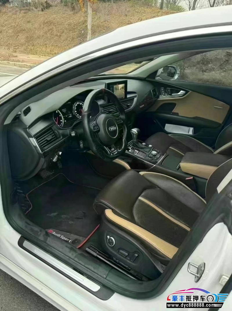 14年奥迪A7轿车抵押车出售