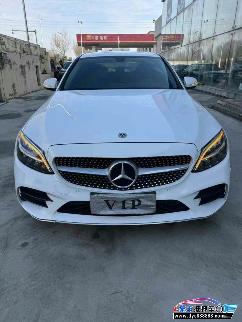 19年奔驰C轿车抵押车出售