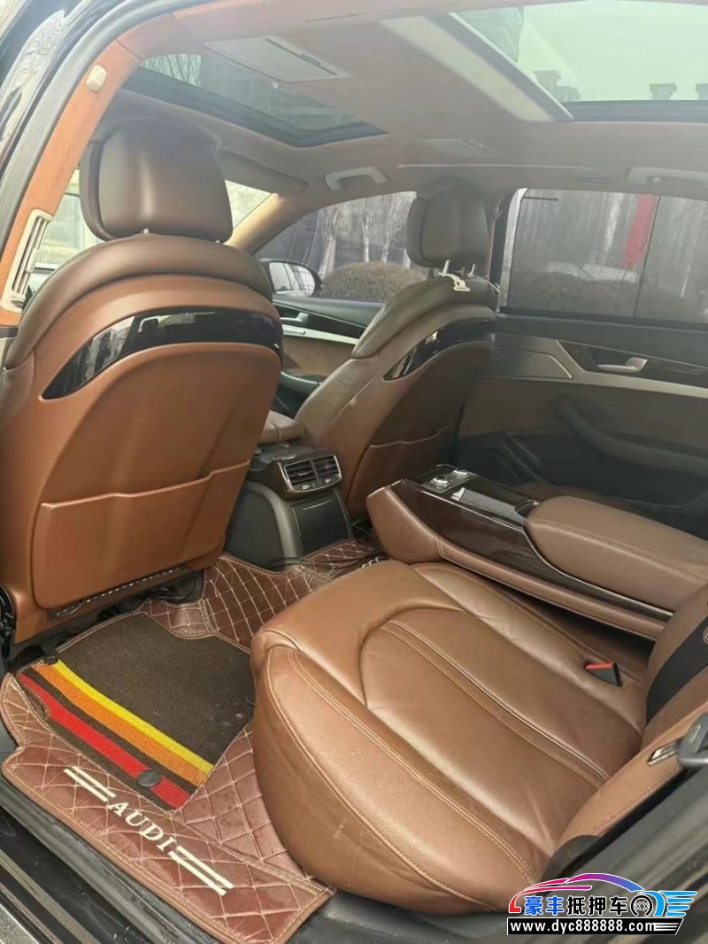 15年奥迪A8L轿车抵押车出售