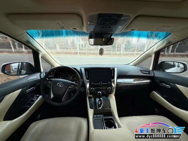 19年丰田埃尔法轿车抵押车出售