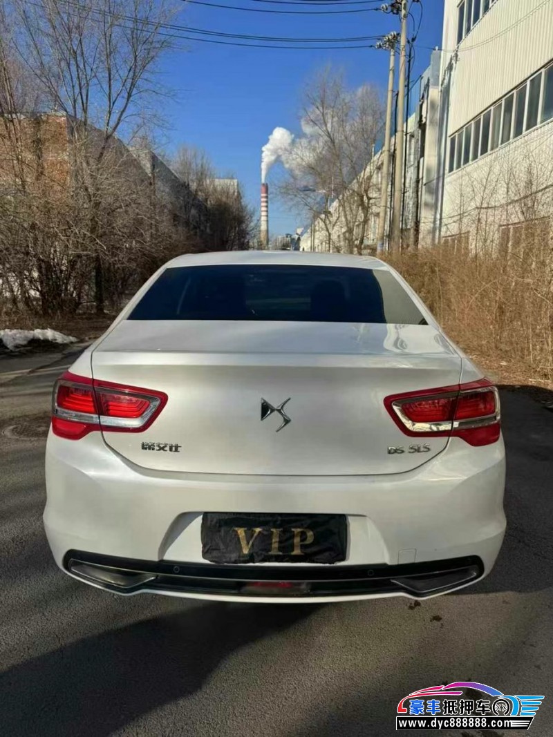 17年雪铁龙DS6轿车抵押车出售