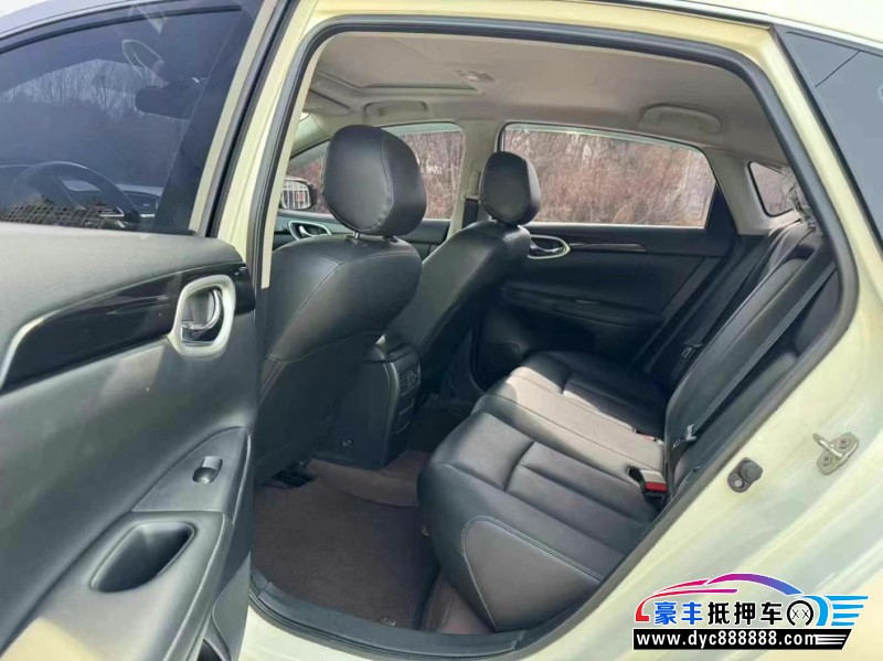 22年日产轩逸轿车抵押车出售