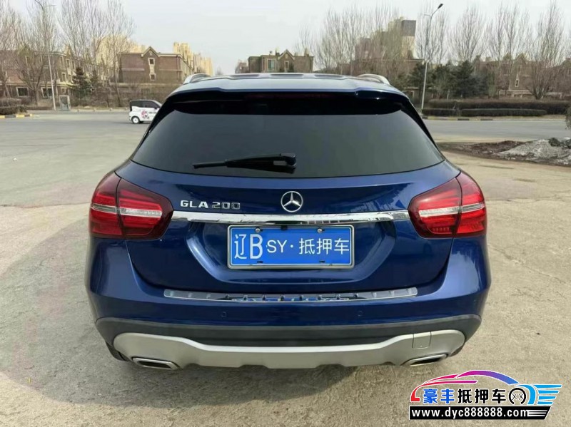 19年奔驰GLA轿车抵押车出售