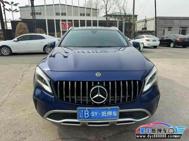 19年奔驰GLA轿车抵押车出售