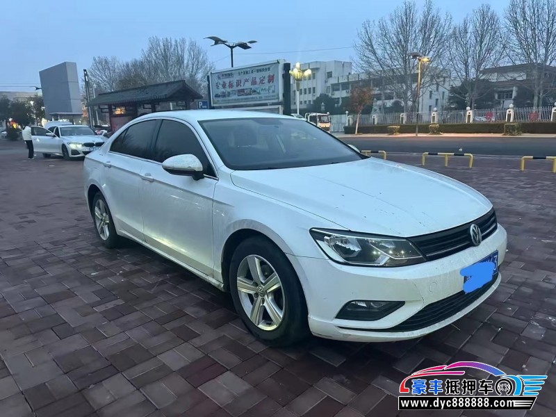 17年大众凌渡轿车抵押车出售