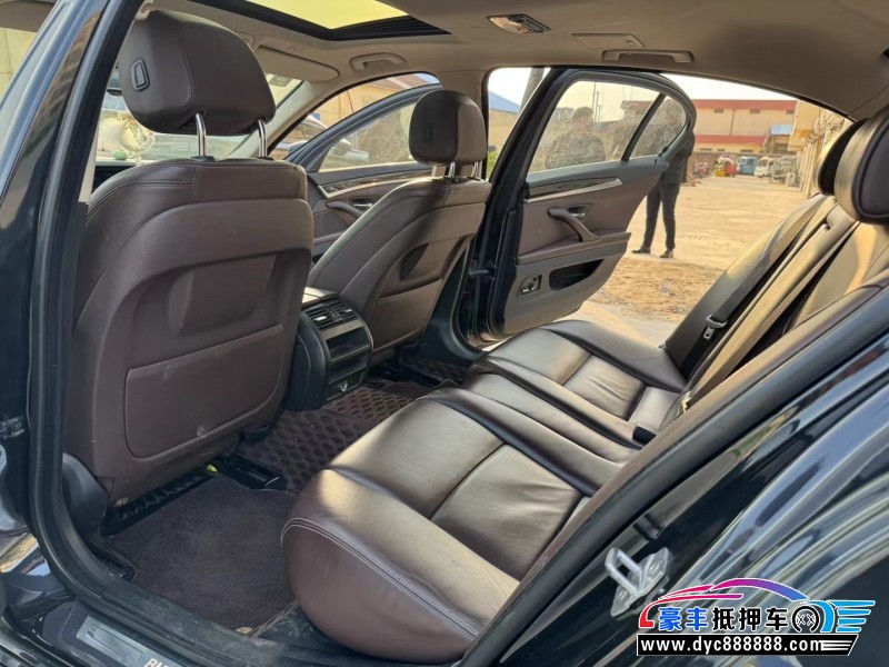 15年宝马5系轿车抵押车出售