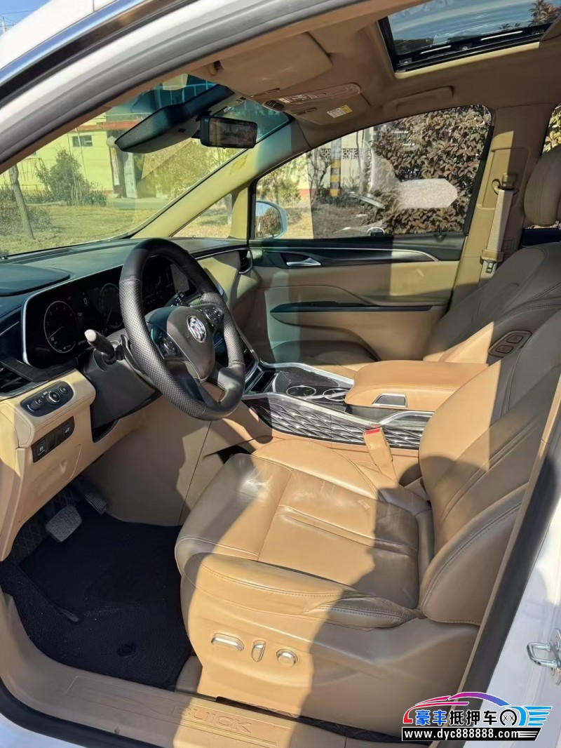 20年别克GL8轿车抵押车出售