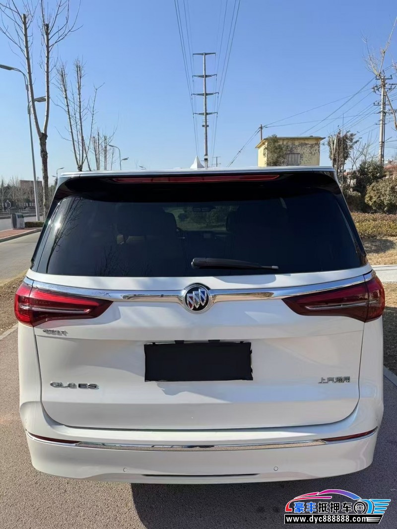 20年别克GL8轿车抵押车出售