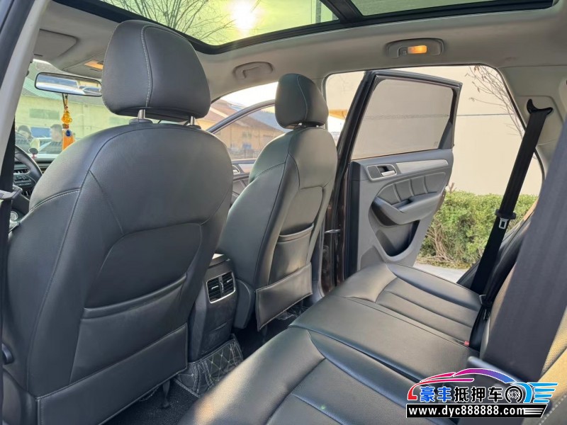 18年荣威RX5轿车抵押车出售