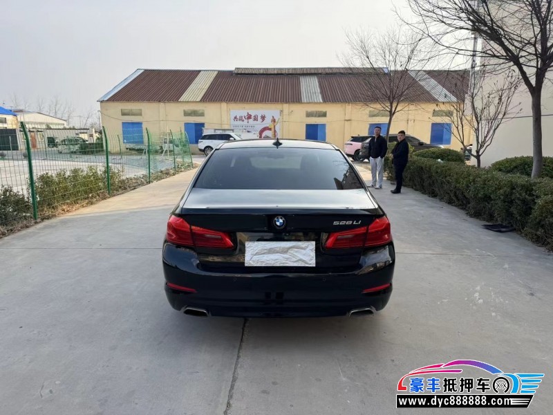 17年宝马5系轿车抵押车出售