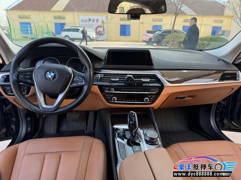 17年宝马5系轿车抵押车出售