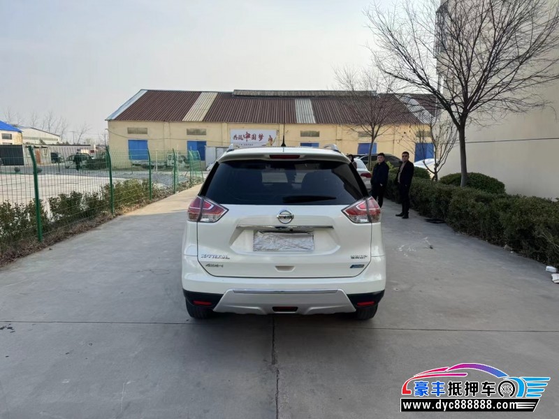 16年日产奇骏轿车抵押车出售