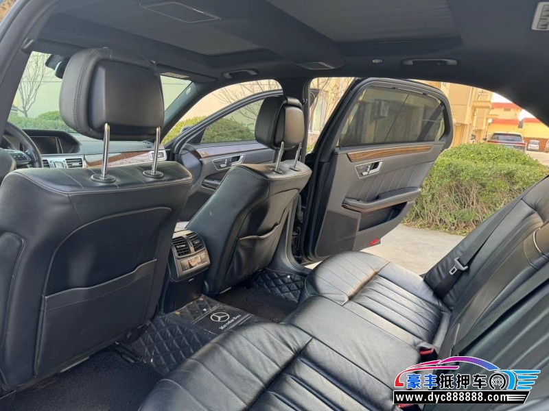 15年奔驰E轿车抵押车出售