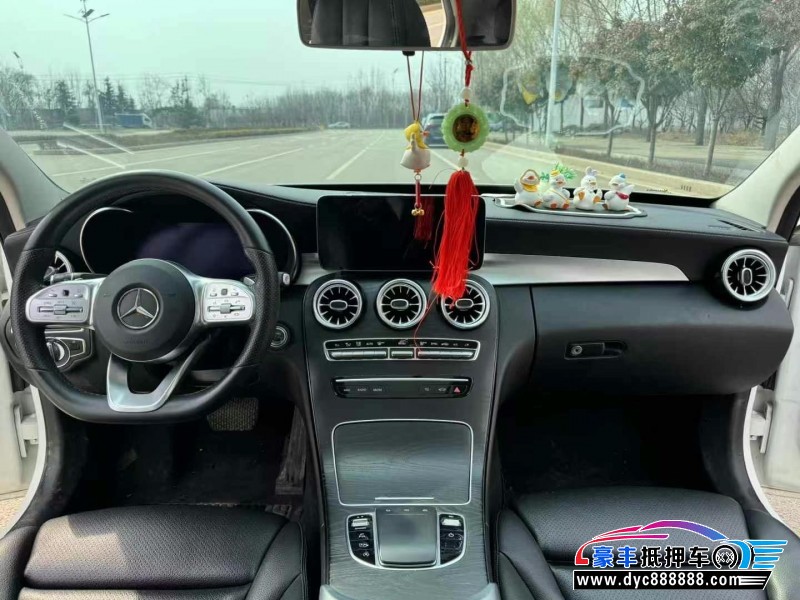 20年奔驰C轿车抵押车出售