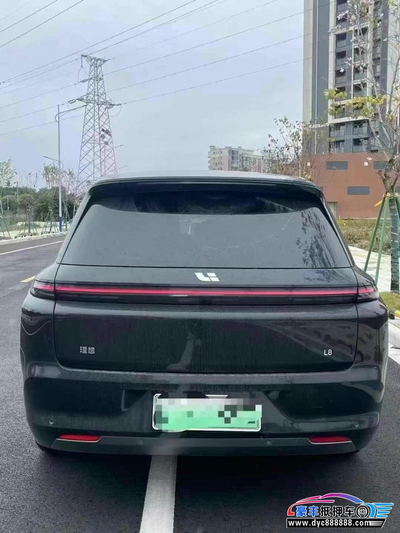 23年理想L8轿车抵押车出售