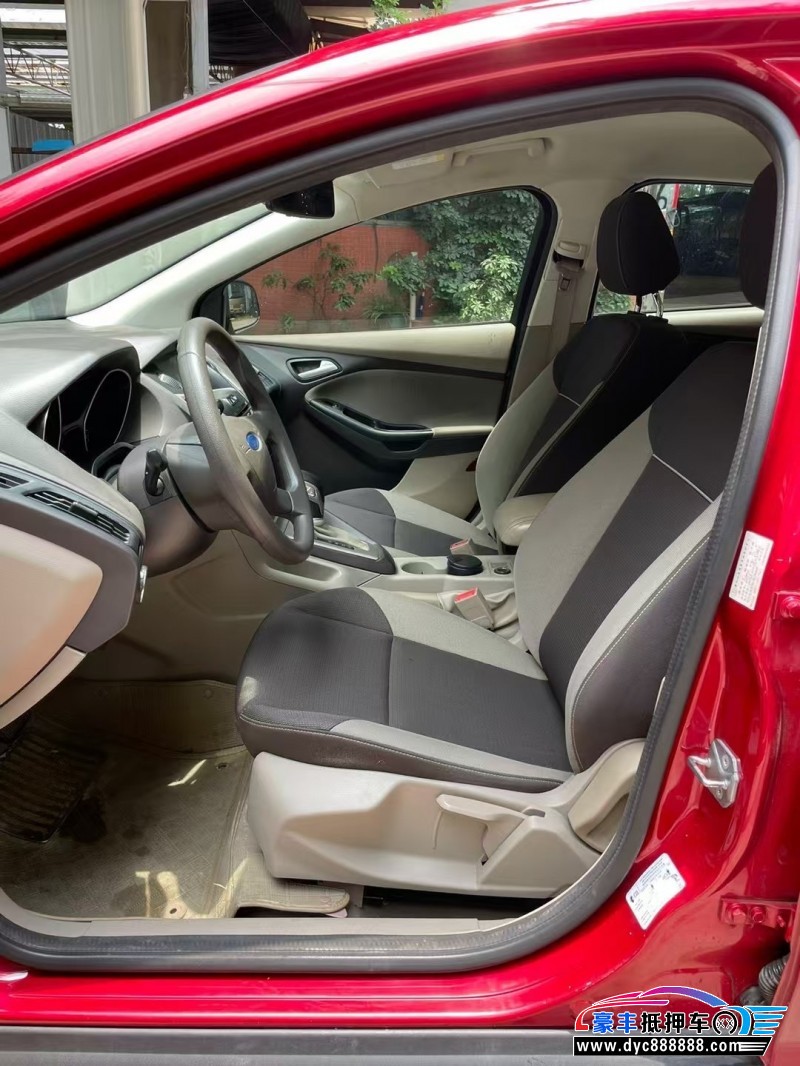 13年福特福克斯轿车抵押车出售