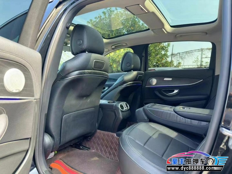 18年奔驰E轿车抵押车出售