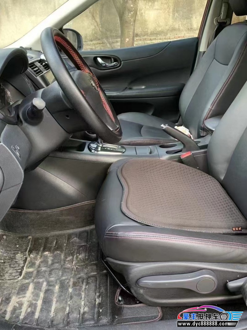 11年日产骐达轿车抵押车出售