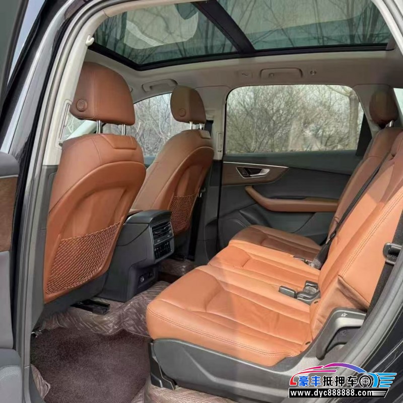 21年奥迪Q7轿车抵押车出售