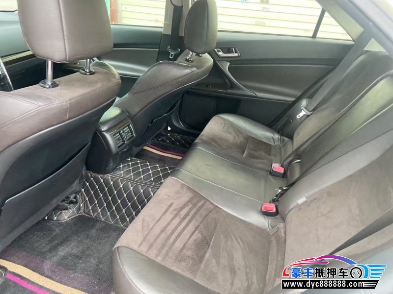 14年丰田锐志轿车抵押车出售