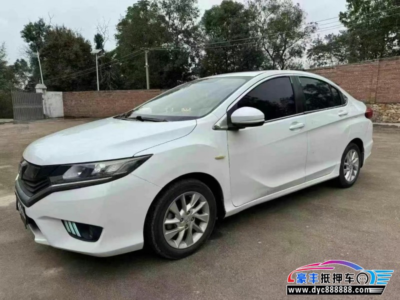 17年本田哥瑞轿车抵押车出售