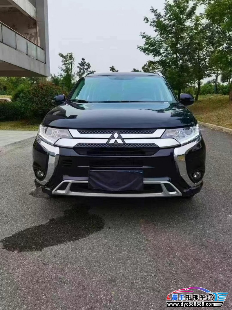 22年三菱欧蓝德轿车抵押车出售