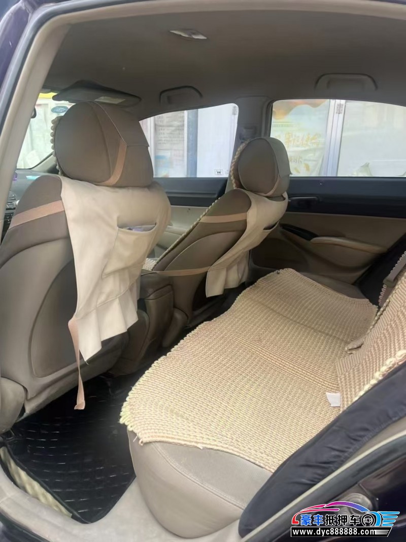 10年本田思域轿车抵押车出售