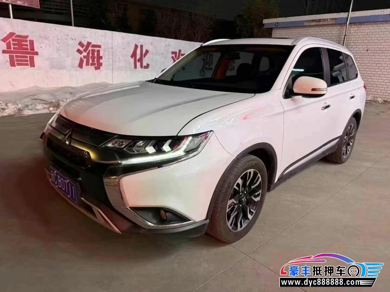 20年三菱欧蓝德轿车抵押车出售