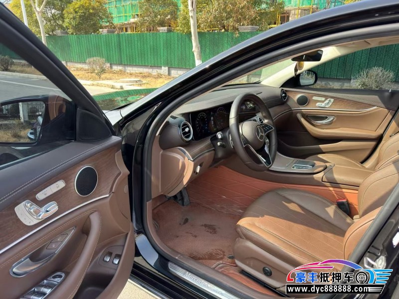 22年奔驰E轿车抵押车出售