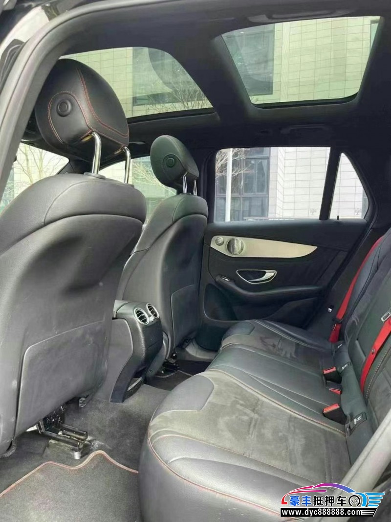 18年奔驰GLC轿车抵押车出售