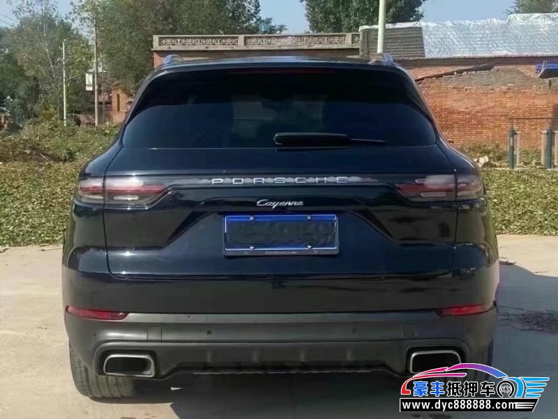 18年保时捷卡宴轿车抵押车出售