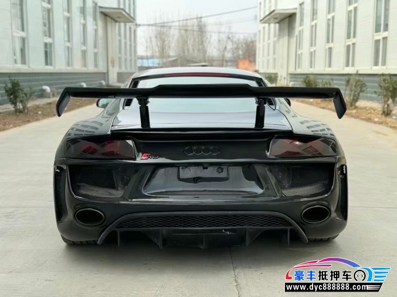 13年奥迪R8轿车抵押车出售