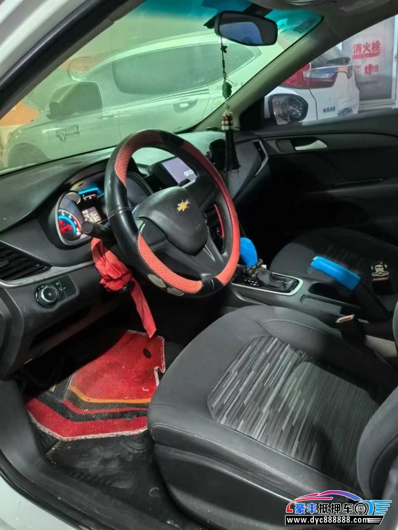 17年雪佛兰科沃兹轿车抵押车出售