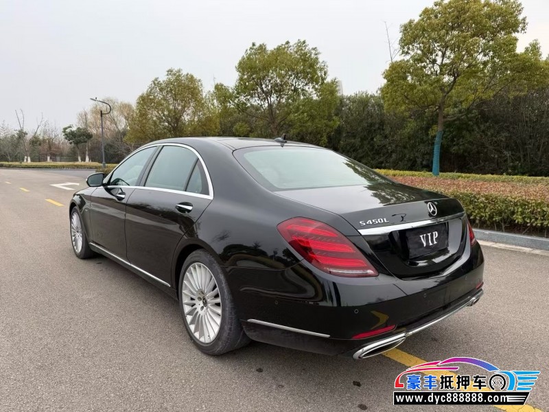 20年奔驰S轿车抵押车出售