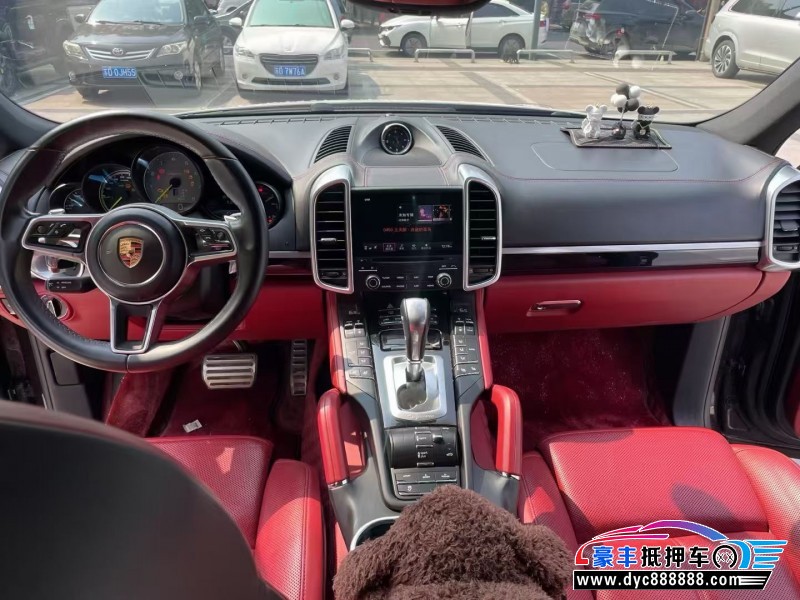 17年保时捷卡宴轿车抵押车出售