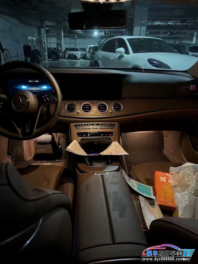 23年奔驰E轿车抵押车出售