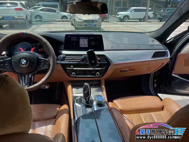 17年宝马5系轿车抵押车出售