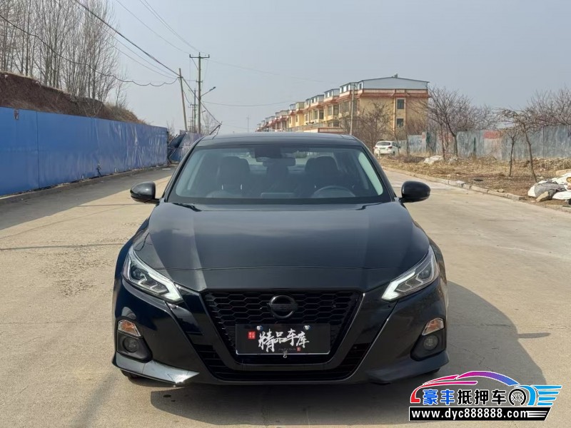 21年日产天籁轿车抵押车出售