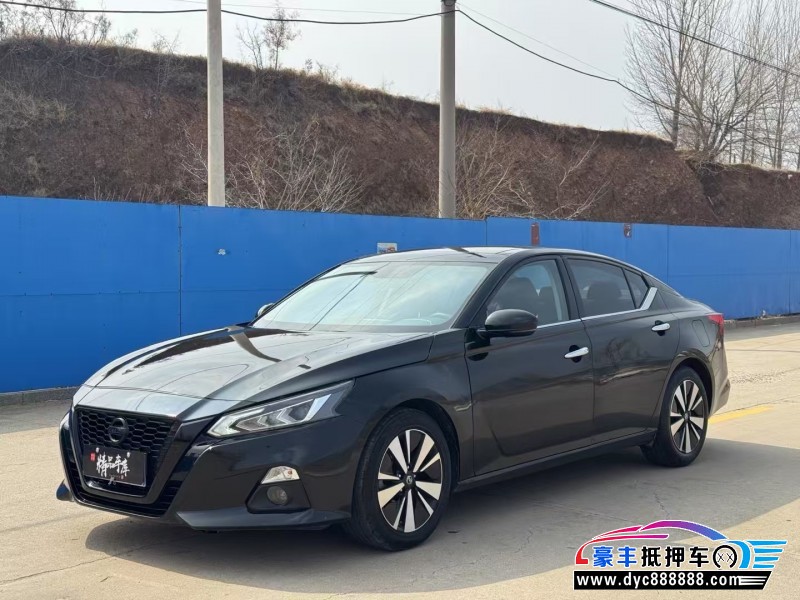 21年日产天籁轿车抵押车出售