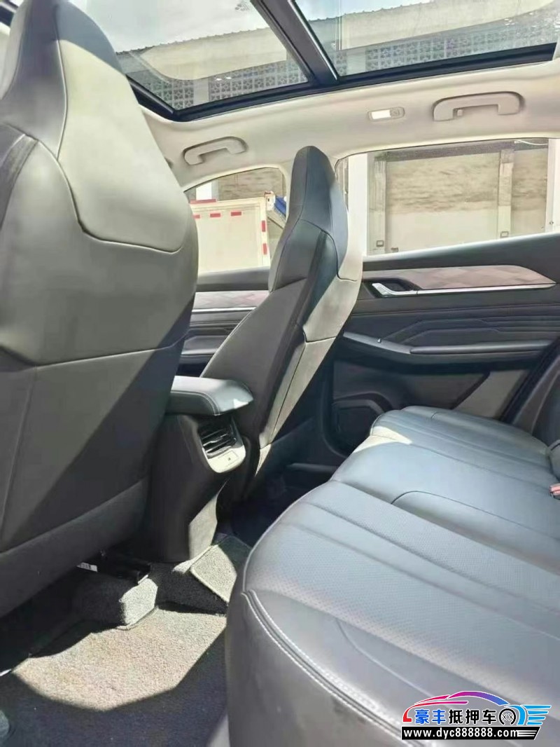 24年东风风神浩瀚轿车抵押车出售