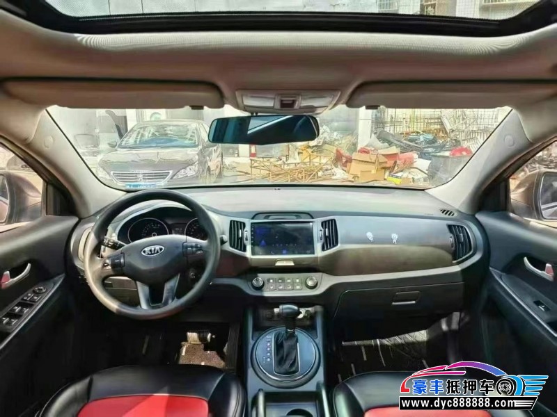 17年起亚智跑轿车抵押车出售