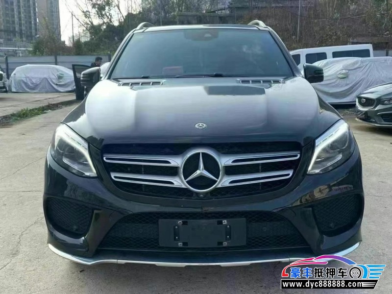 18年奔驰GLE轿车抵押车出售