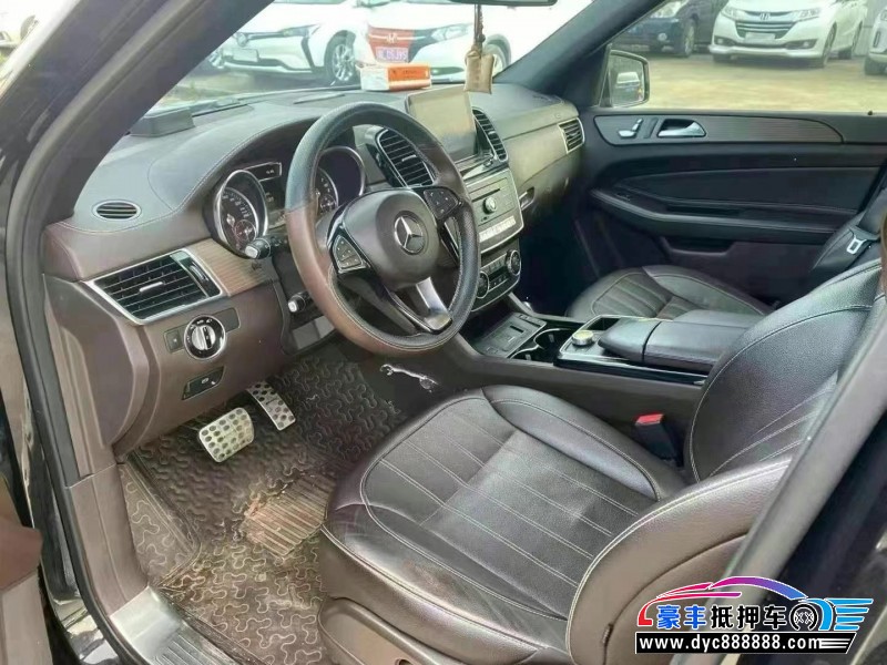 18年奔驰GLE轿车抵押车出售