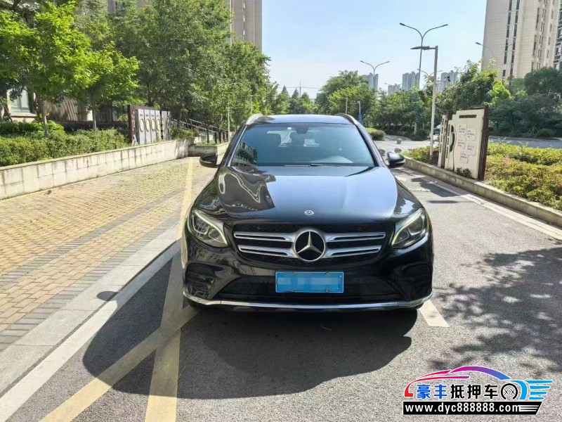 19年奔驰GLC轿车抵押车出售
