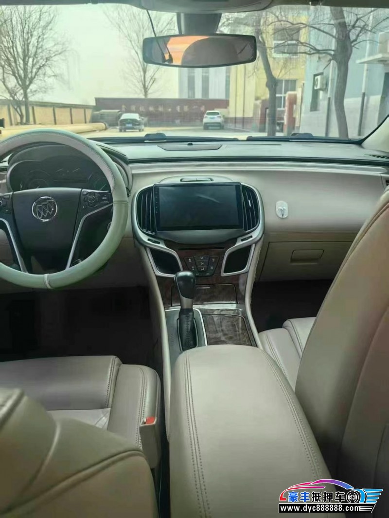 14年别克君越轿车抵押车出售