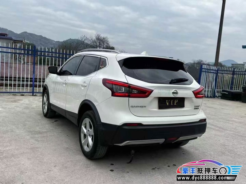 20年日产逍客轿车抵押车出售