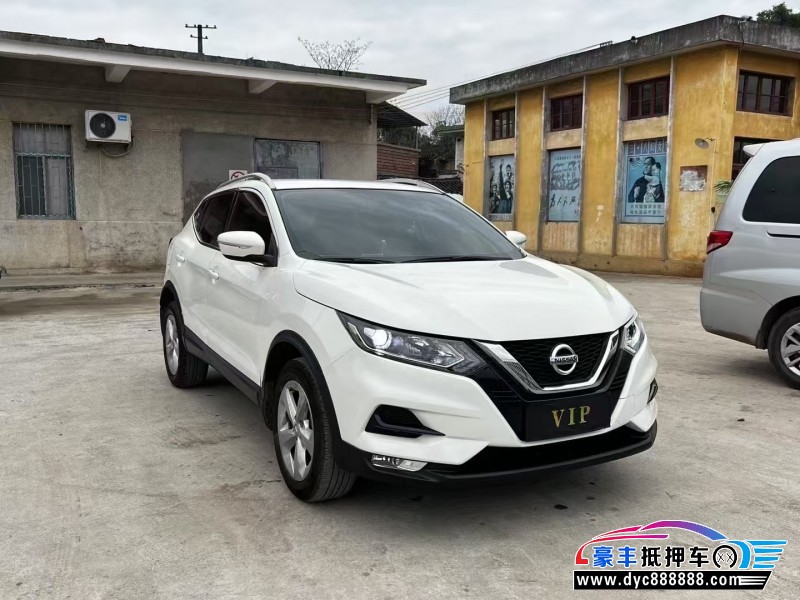 20年日产逍客轿车抵押车出售